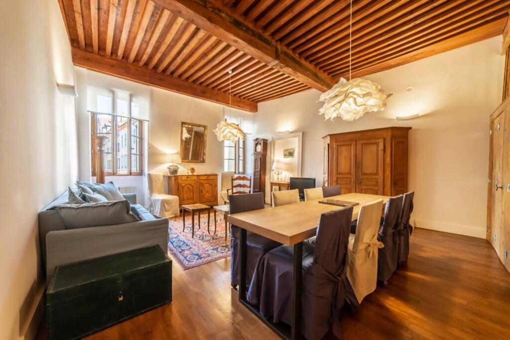 Le Rousseau Apartment อานซี ภายนอก รูปภาพ